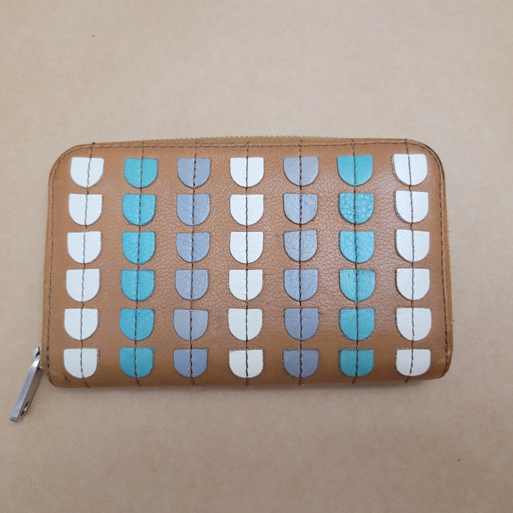 Fossil Tan Wallet with Blue, Gray, and White Accents